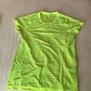 Neon yellow Lulu running top XL